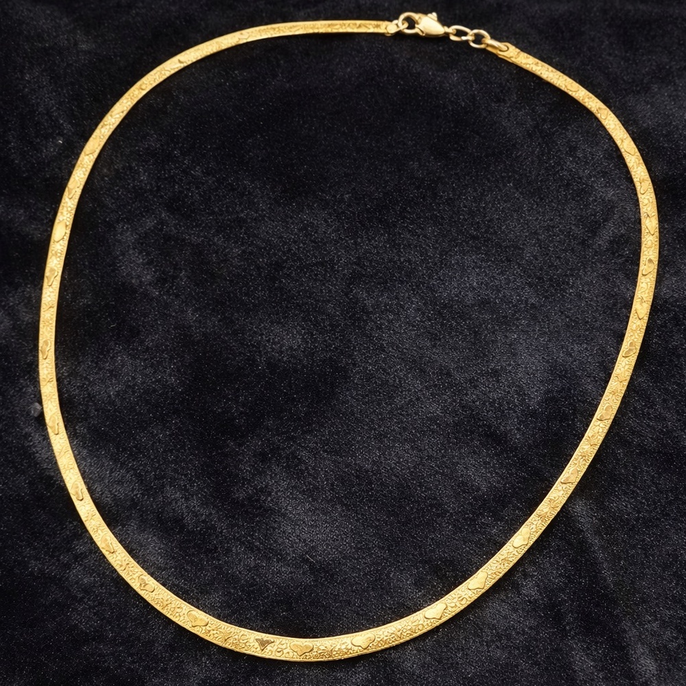 Vintage Textured Heart Necklace Gold Tone 18” Romantic Statement Chain